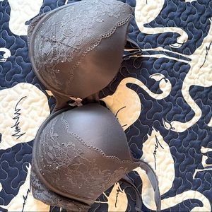 Victoria’s Secret Bra. EUC.